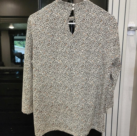 J. MCLAUGHLIN BLOUSE - Picture 5 of 8